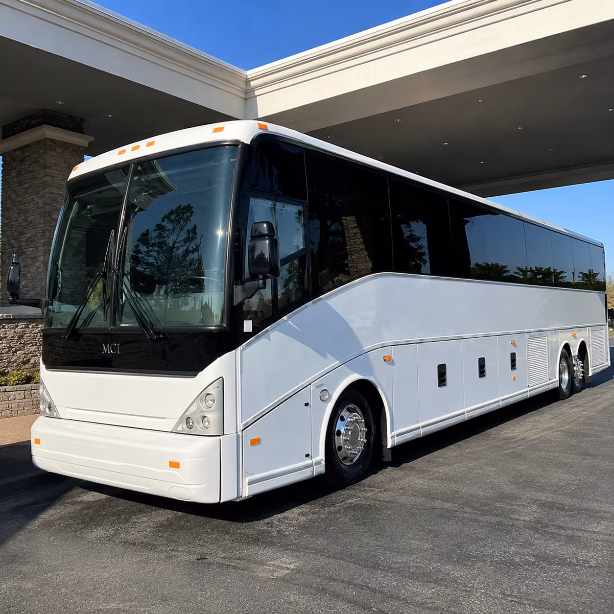whether you re flying out of phl or connecting through ewr there s a bus for your group
